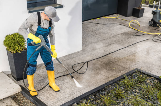 Best Garage Pressure Washing  in Parsons, TN